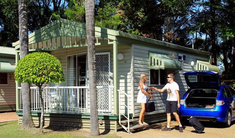 Ashmore Palms Holiday Village - Brisbane 4u 4