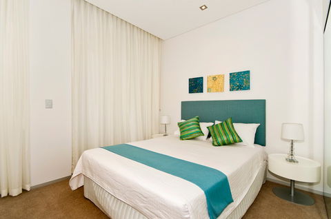 Ambience On Burleigh Beach - Brisbane 4u 5