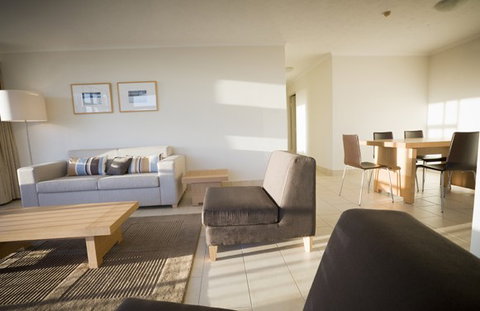 BreakFree Beachpoint Apartments - Tourism Brisbane 0