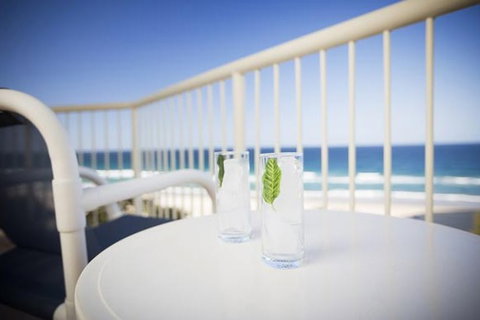BreakFree Beachpoint Apartments - Tourism Brisbane 3