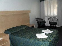 Fitzroy Motor Inn - Tourism Brisbane 5