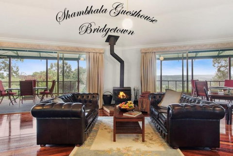 Shambhala Guesthouse - Brisbane Tourism 9