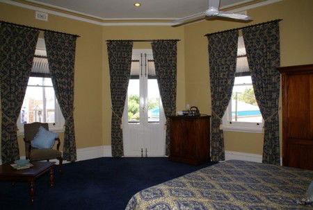 The York Heritage Hotel And Terraces - Tourism Brisbane 1