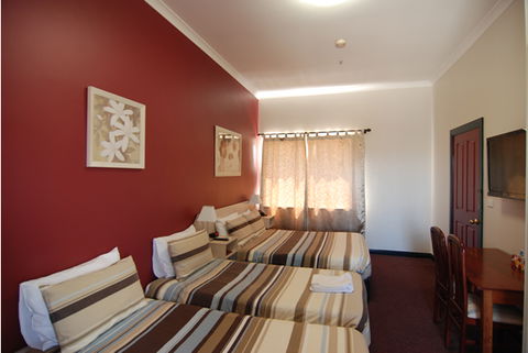 Hotel Dolma - Tourism Brisbane 4