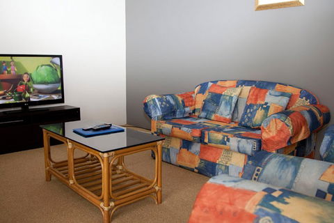 Ambassador Apartments Holiday Units - Brisbane 4u 5