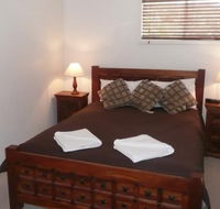Beachside Holiday Units - Brisbane 4u