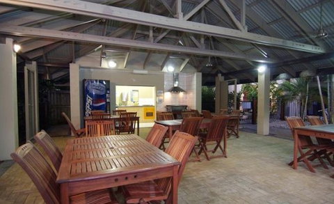 Comfort Suites Trinity Beach Club - Tourism Brisbane 4