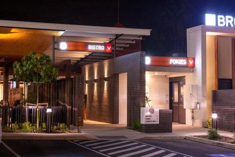 Browns Plains Hotel - Tourism Brisbane 1
