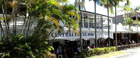 Central Hotel Port Douglas - Tourism Brisbane 1