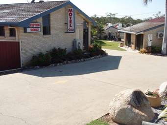 Gladstone Village Motel - Tourism Brisbane 0