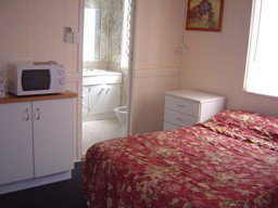 Affordable Accommodation Proserpine - Tourism Brisbane 4