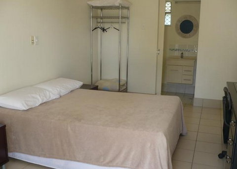 Black Marlin Motel - Tourism Brisbane 4