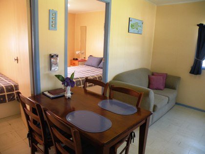 Baudin Budget Units 2&3 And Cottage - Brisbane 4u 2