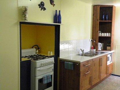 Baudin Budget Units 2&3 And Cottage - Brisbane 4u 4