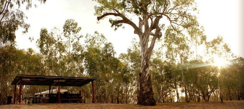 Beds On The Barwon - Tourism Brisbane 0