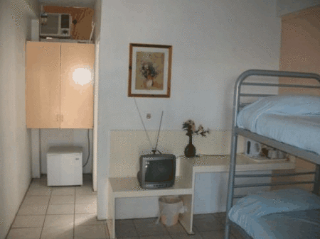 Globetrotters Budget Accommodation - Brisbane 4u 2