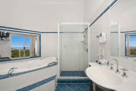 Eagle Heights Mountain Resort - Brisbane Tourism 1