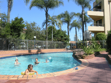 Grangewood Court Holiday Apartments - Tourism Brisbane