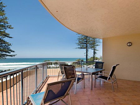 Coolum Baywatch Resort - Tourism Brisbane 0