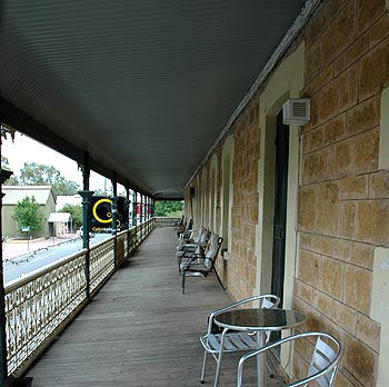 Hotel Mannum - Tourism Brisbane 0