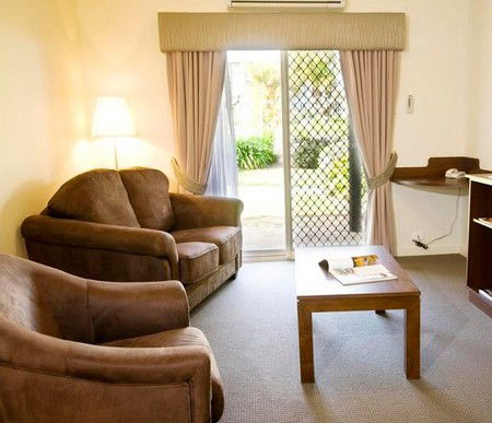 Sanctuary Golf Resort - Brisbane 4u 0