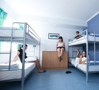 Cairns Central YHA - Tourism Brisbane 1