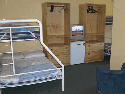 Cronulla Beach Yha - Tourism Brisbane 1