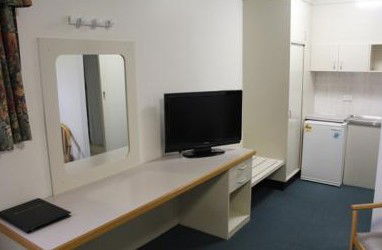 AZA Motel - Brisbane 4u 3