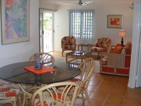 Port Douglas Outrigger Apartments - Brisbane 4u 2