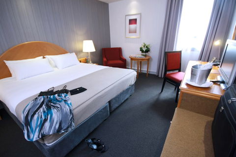 The Menzies Sydney - Brisbane 4u 1