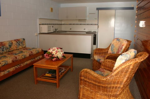 Sky View Coastal Luxury Units - Tourism Brisbane 3