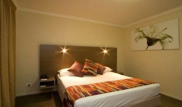 Airlie Beach Hotel - Tourism Brisbane 3