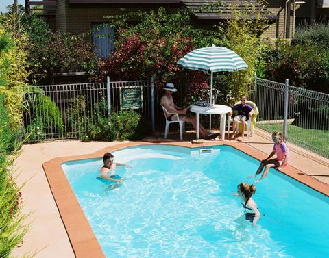 Sandpiper Holiday Apartments - Tourism Brisbane 1