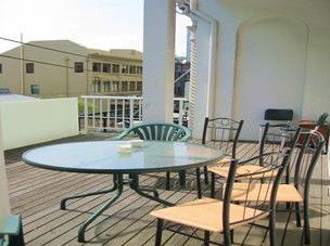 Lotel - Brisbane 4u 4