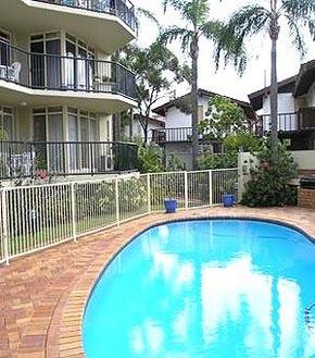 Bayview Beach Holiday Apartments - Tourism Brisbane 0
