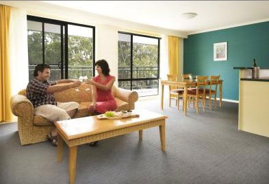 Flynns Beach Resort - Brisbane Tourism 3