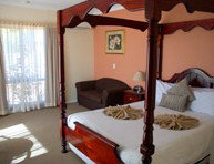 Lincoln Cottage Motor Inn - Tourism Brisbane 3