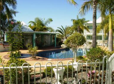 Reef Adventureland Motor Inn - Tourism Brisbane 0