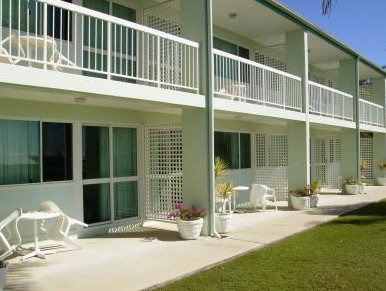 Reef Adventureland Motor Inn - Tourism Brisbane 3