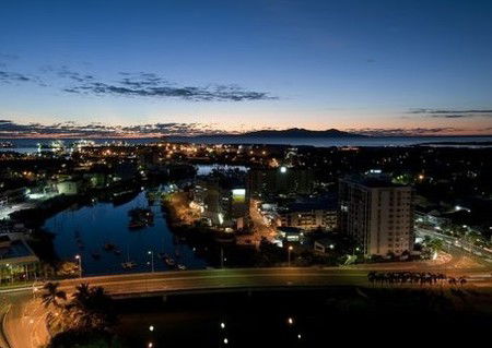 Holiday Inn Townsville - Tourism Brisbane 3