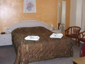 Chadstone Executive Motel And Serviced Apartments - Tourism Brisbane 2