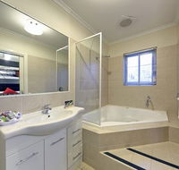 Comfort Inn And Suites Georgian Albury - Brisbane Tourism