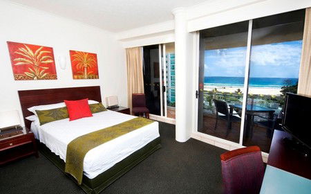 Outrigger Twin Towns Resort - Tourism Brisbane 1