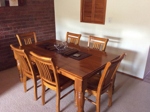 Cleveland Visitor Villas Motel & Shailer Park Garden Villas - Brisbane Tourism 1