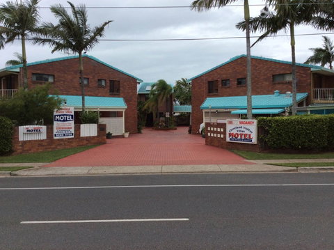 Cleveland Visitor Villas Motel & Shailer Park Garden Villas - Brisbane Tourism 2