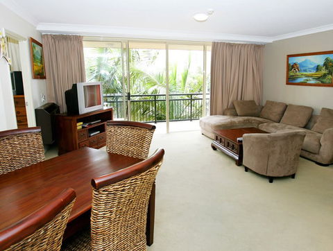 Paradise Island Resort - Brisbane 4u 1