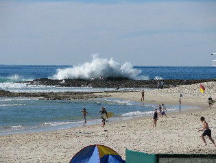 Kirra Vista Holiday Units - Tourism Brisbane 0