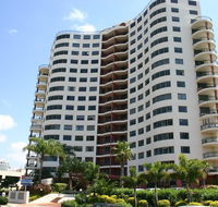 Meriton Apartments - Brisbane Tourism