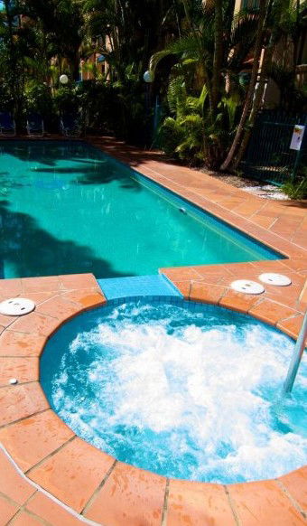Aruba Surf Resort - Brisbane 4u 4