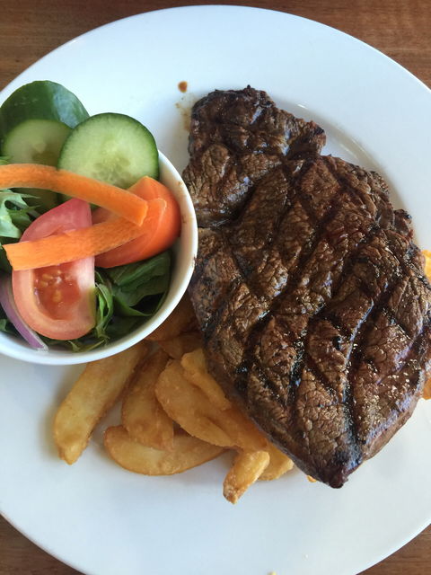 Friendly Inn Hotel - Tourism Brisbane 0
